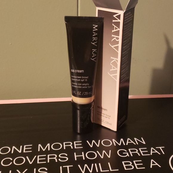 CC cream Uva/uvb protection - Picture 3 of 4